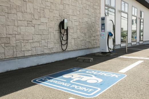 EV（電気自動車）用急速充電器